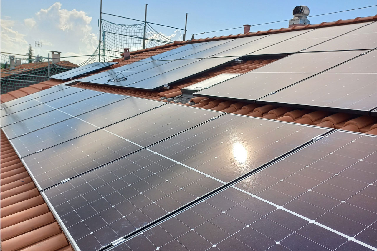 itec-fotovoltaici-chiaravalle_b itec-fotovoltaici-chiaravalle_b